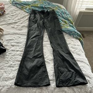Luna Flared faux leather edikted pants